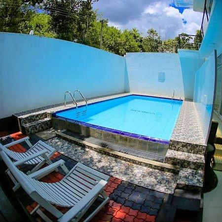 Nelinsa Residence Канди Экстерьер фото